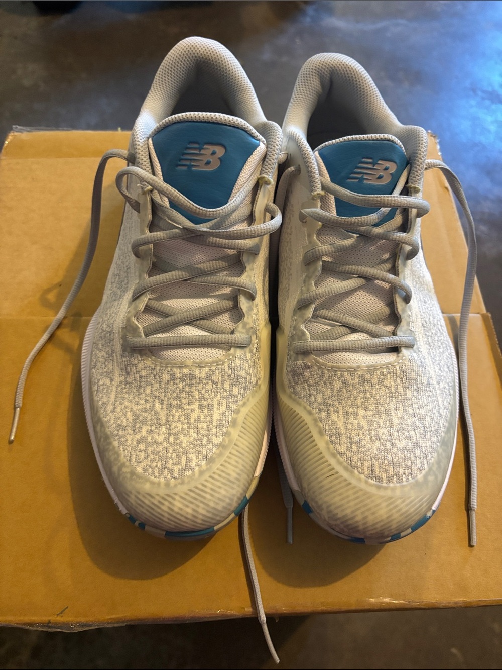 New Balance 996 Men's Light Gray and Teal Knit Court Shoes
